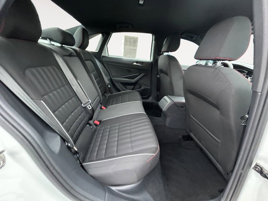 Used 2019 Volkswagen Jetta GLI image 11