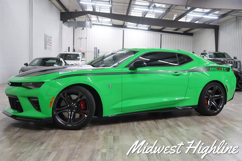 Used 2017 Chevrolet Camaro SS RWD image 5