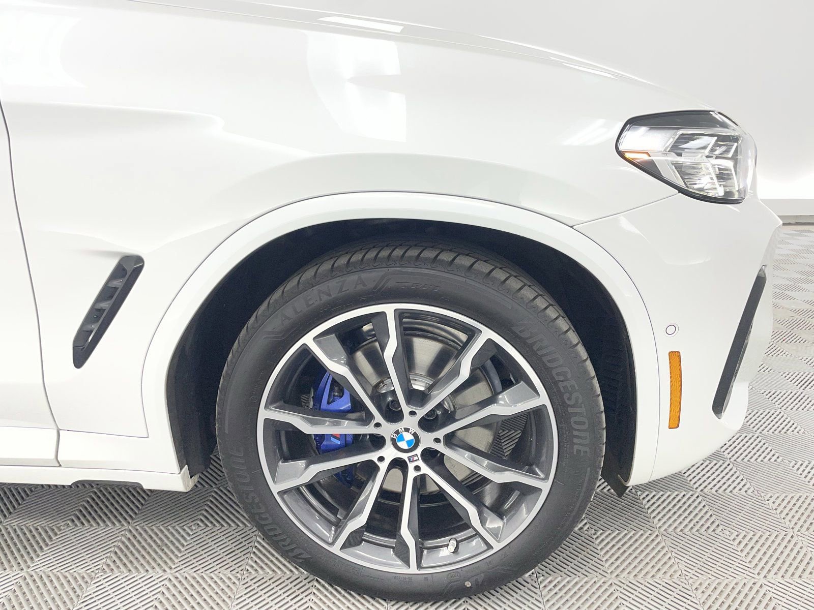 Used 2024 BMW X3 M40i w/ Premium Package image 12