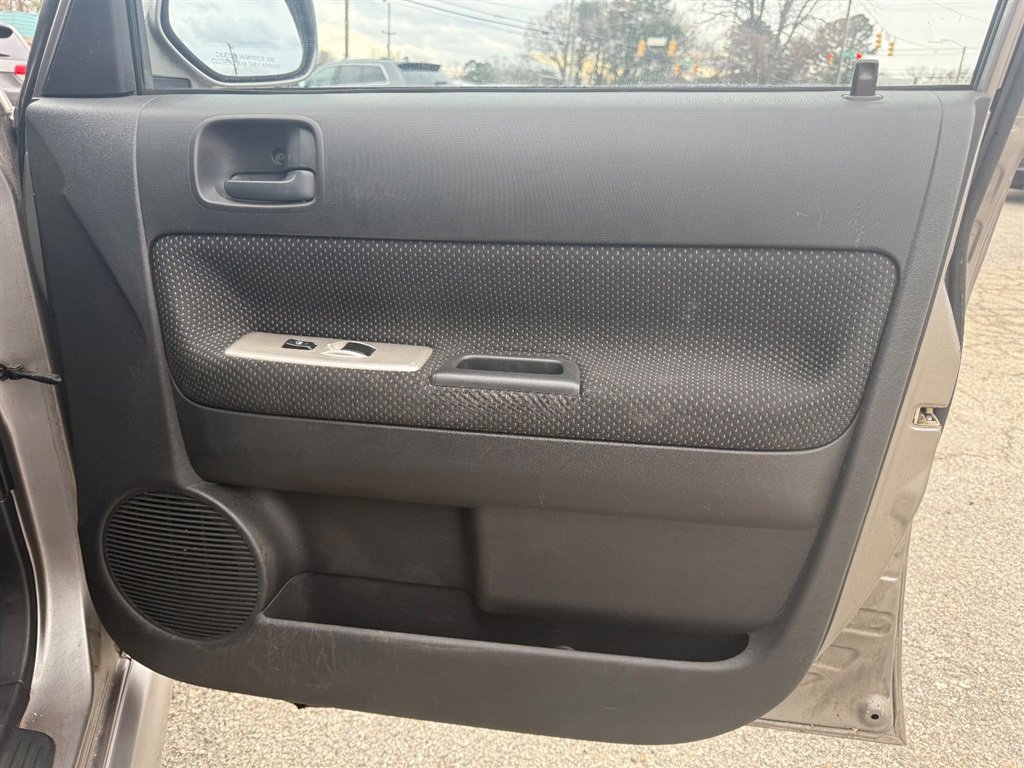 Used 2004 Scion xB image 23