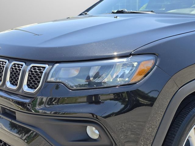 Certified 2023 Jeep Compass Latitude AWD/4WD image 35
