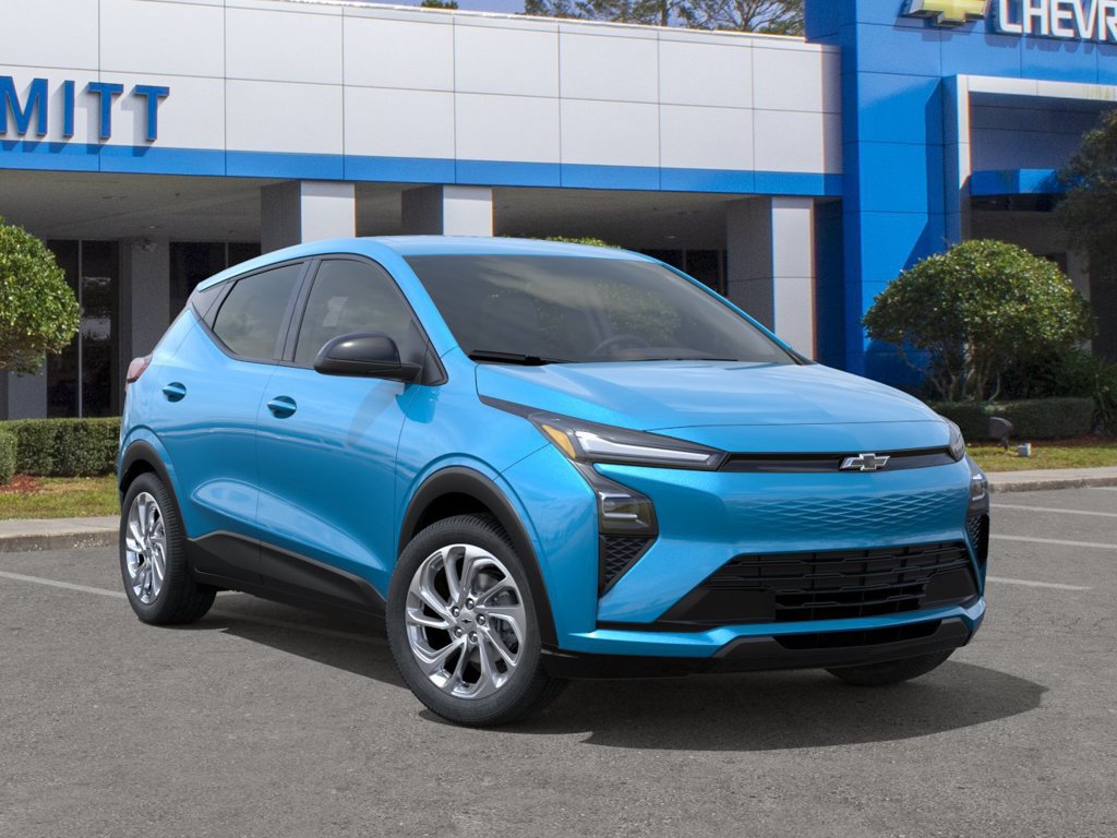 New 2027 Chevrolet Bolt LT FWD image 7