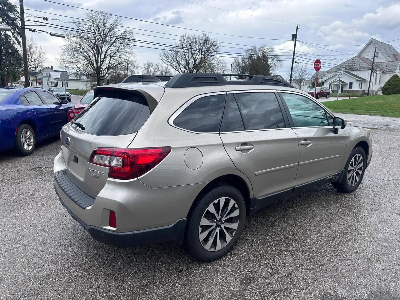 Used 2017 Subaru Outback 3.6R Limited AWD/4WD image 6