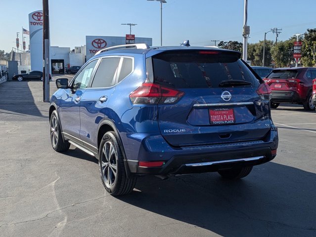 Used 2019 Nissan Rogue SV w/ Premium Package image 11