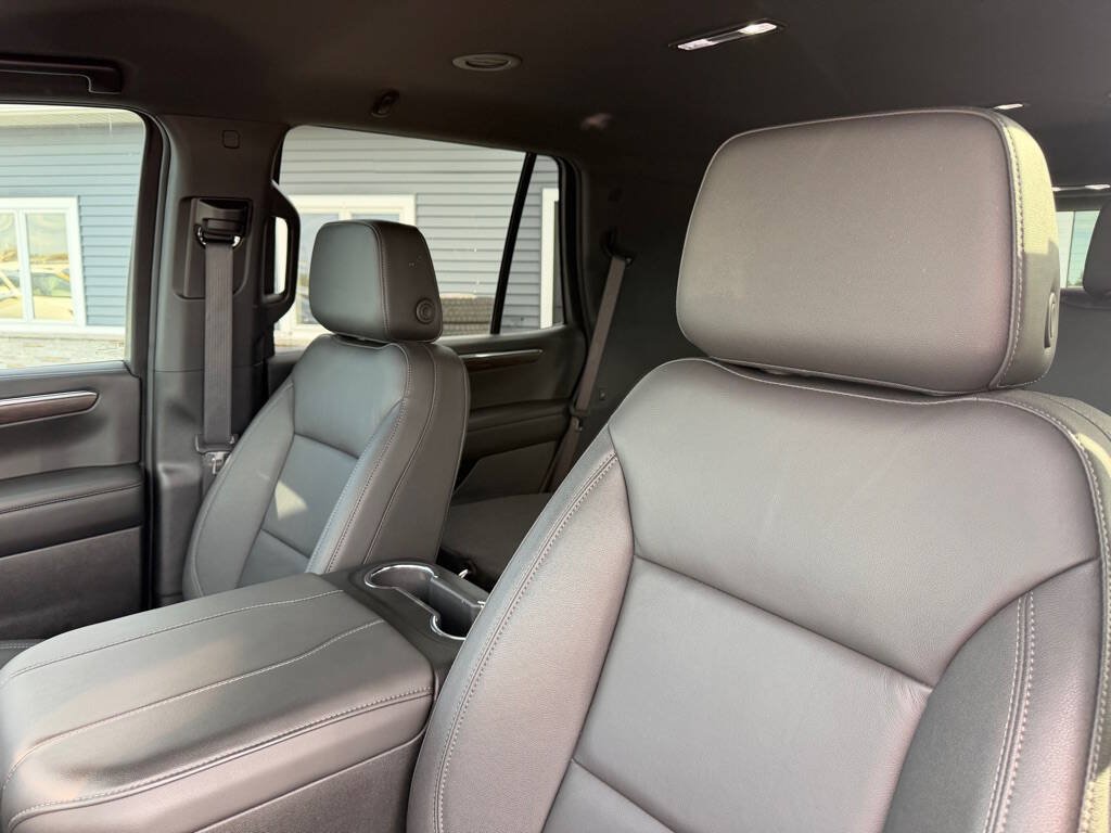 Used 2026 Chevrolet Tahoe Z71 w/ Comfort Package AWD/4WD image 15