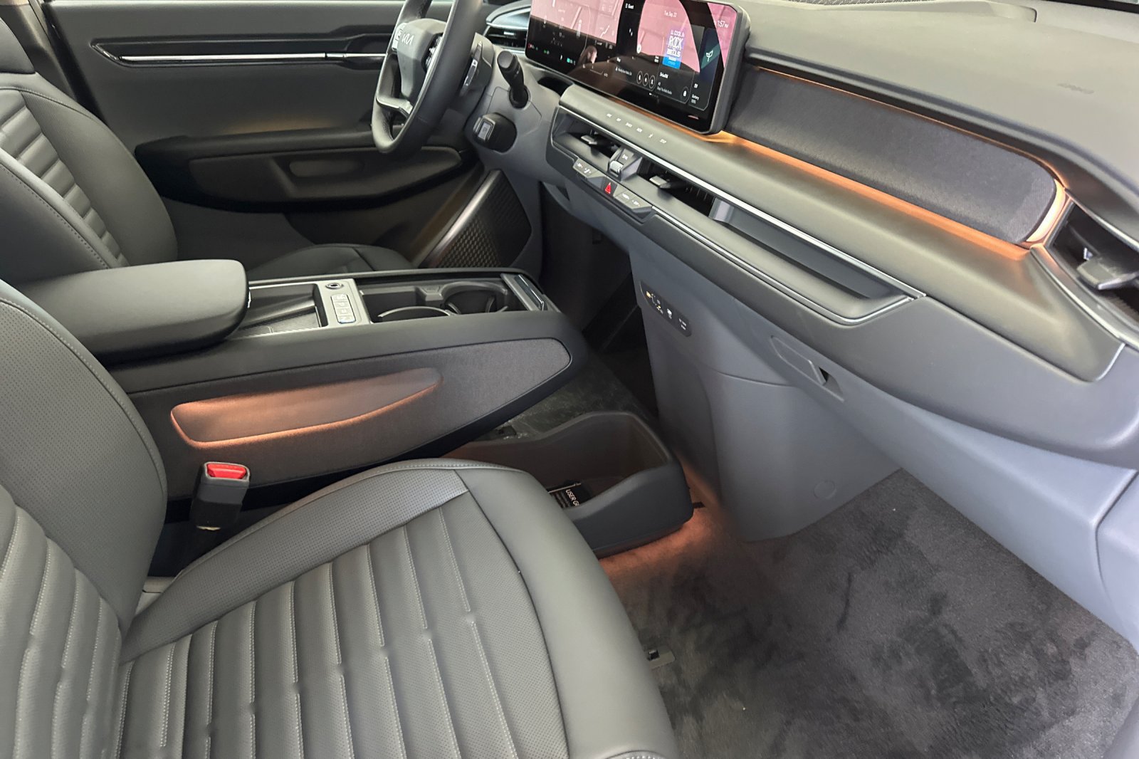New 2026 Kia EV9 Land AWD/4WD image 16