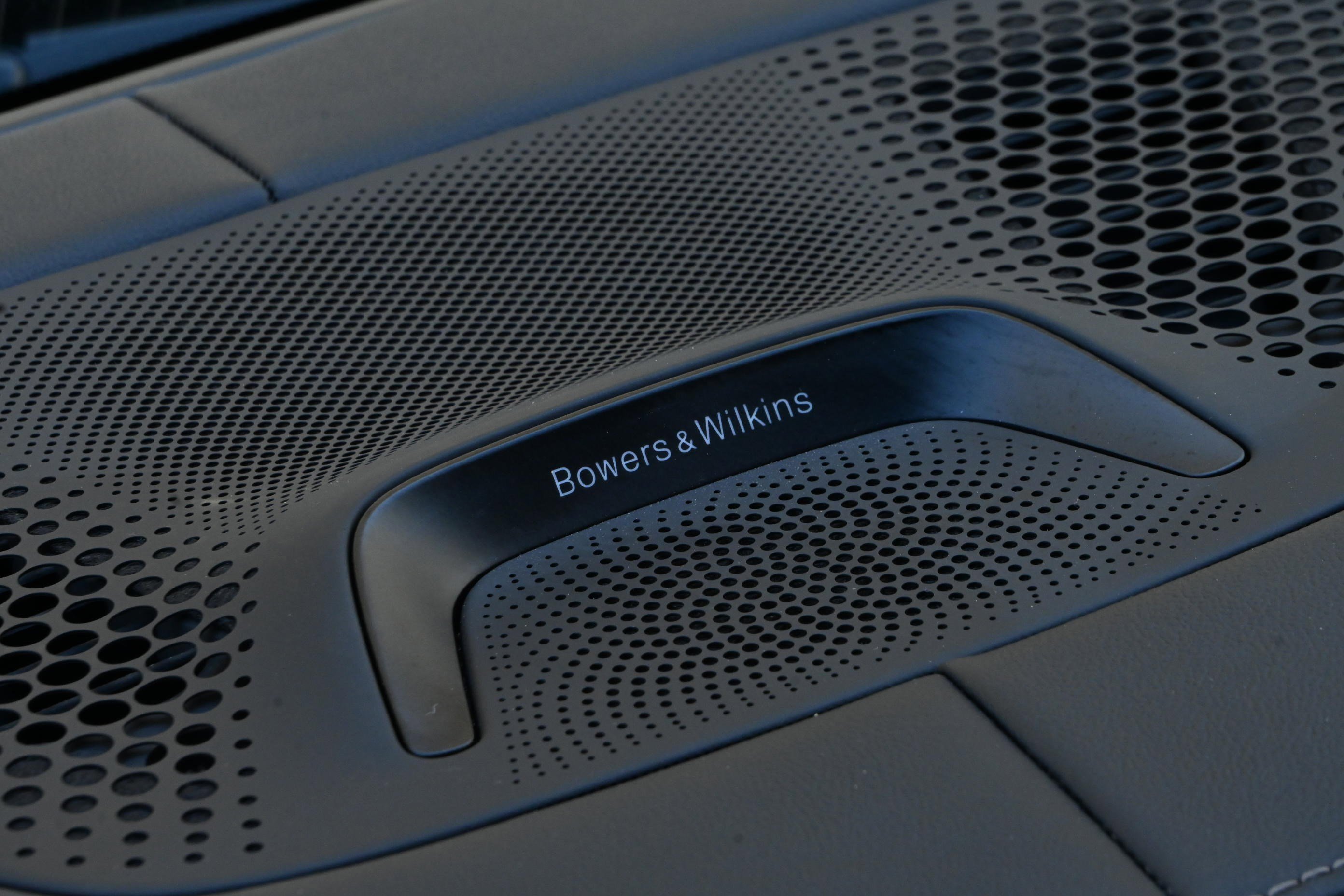 Used 2026 BMW X6 M Competition w/ Executive Package image 27