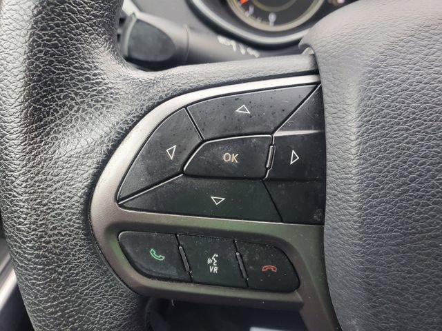 Used 2019 Jeep Cherokee Latitude w/ Popular Appearance Group image 21