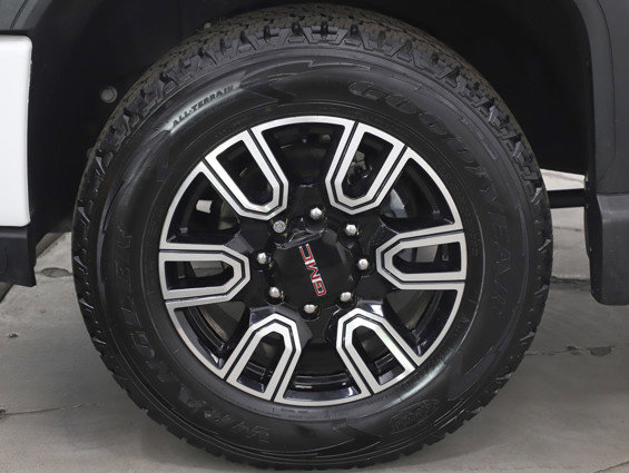 Used 2022 GMC Sierra 3500 AT4 w/ AT4 Premium Plus Package image 30
