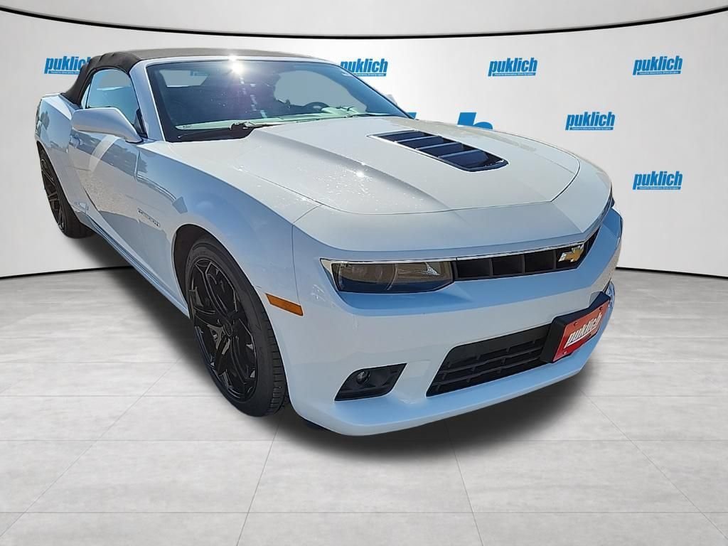 Used 2014 Chevrolet Camaro SS w/ RS Package RWD image 7