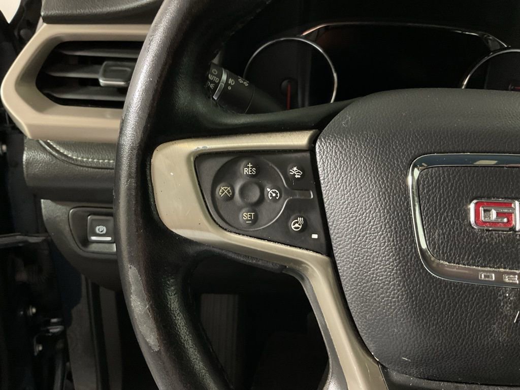 Used 2019 GMC Acadia Denali image 24