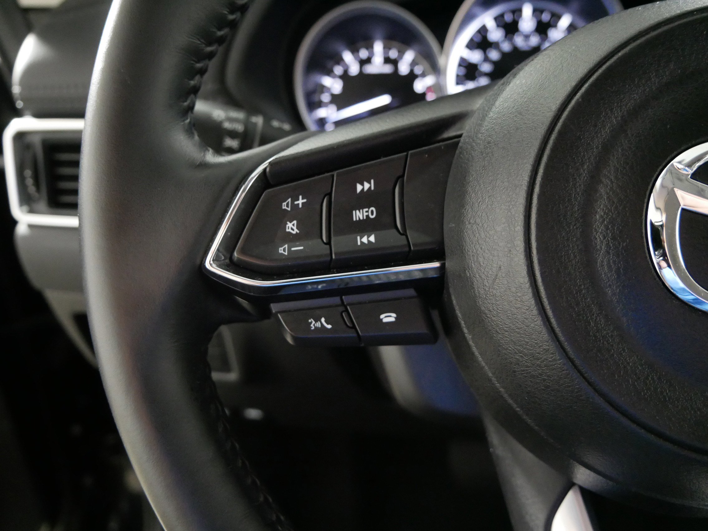 Used 2025 MAZDA CX-5 AWD 2.5 S w/ Select Package image 27