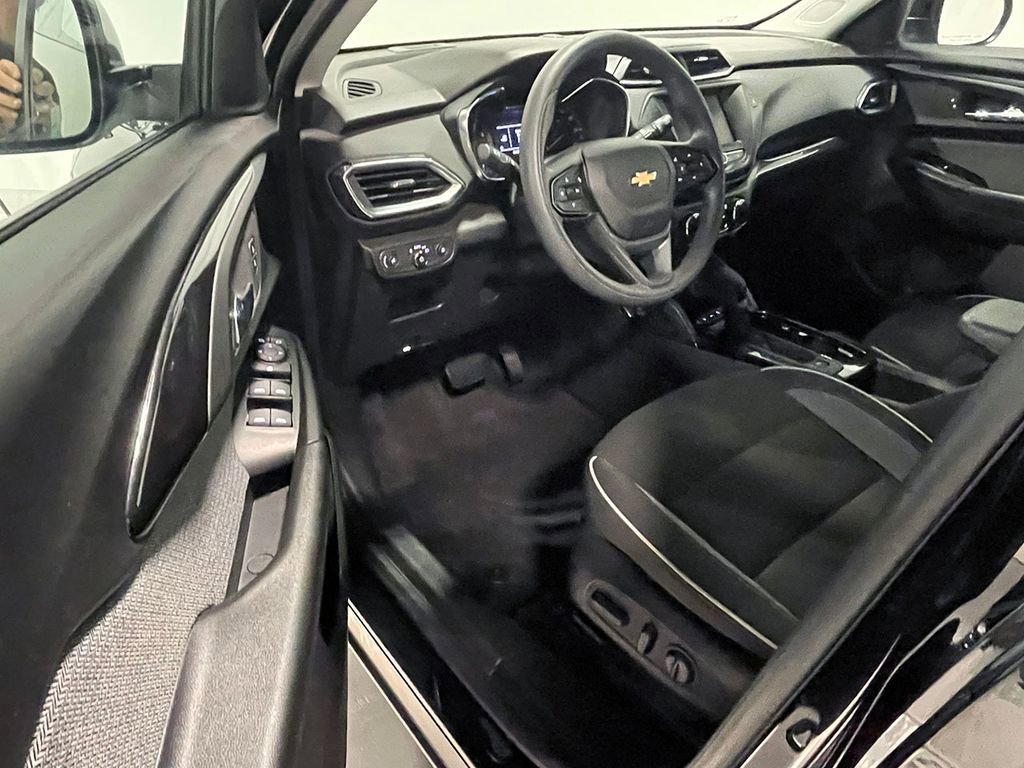 Used 2023 Chevrolet TrailBlazer LT image 19