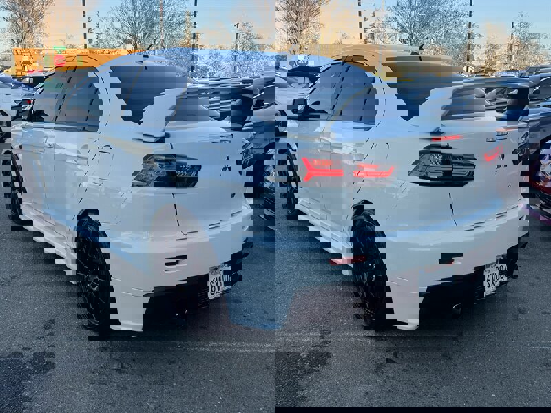 Used 2011 Mitsubishi Lancer Evolution GSR image 4