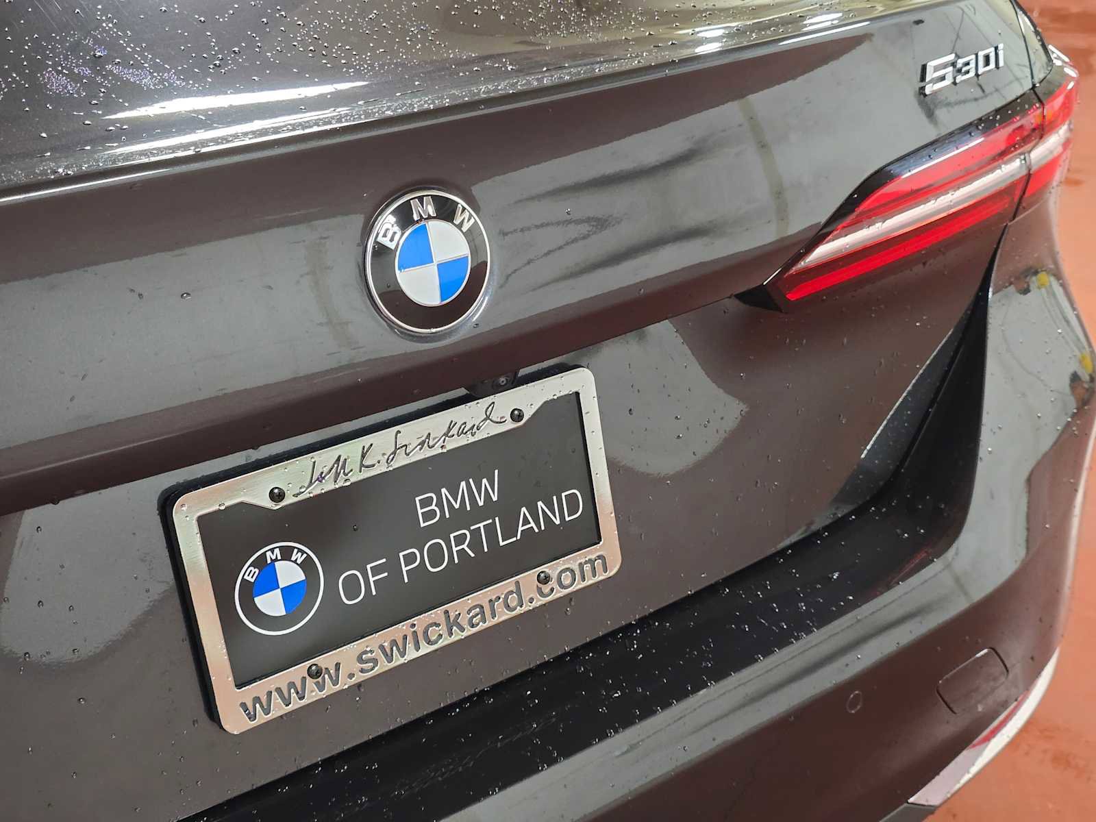 Used 2024 BMW 530i xDrive w/ Convenience Package image 31