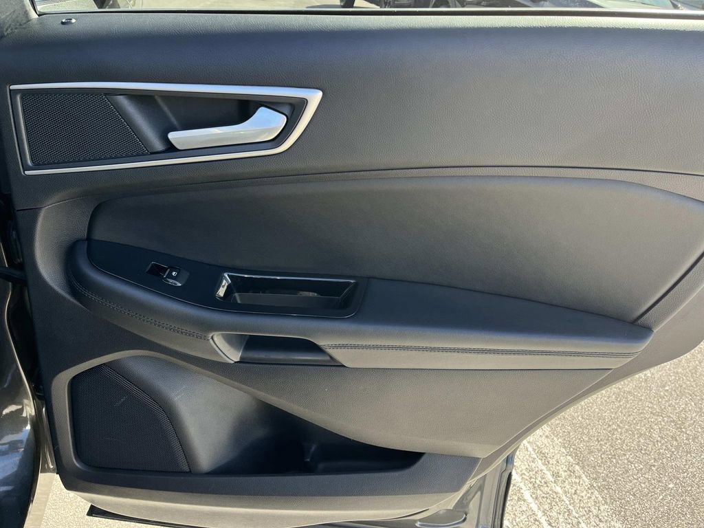 Used 2019 Ford Edge SEL w/ Equipment Group 201A image 20