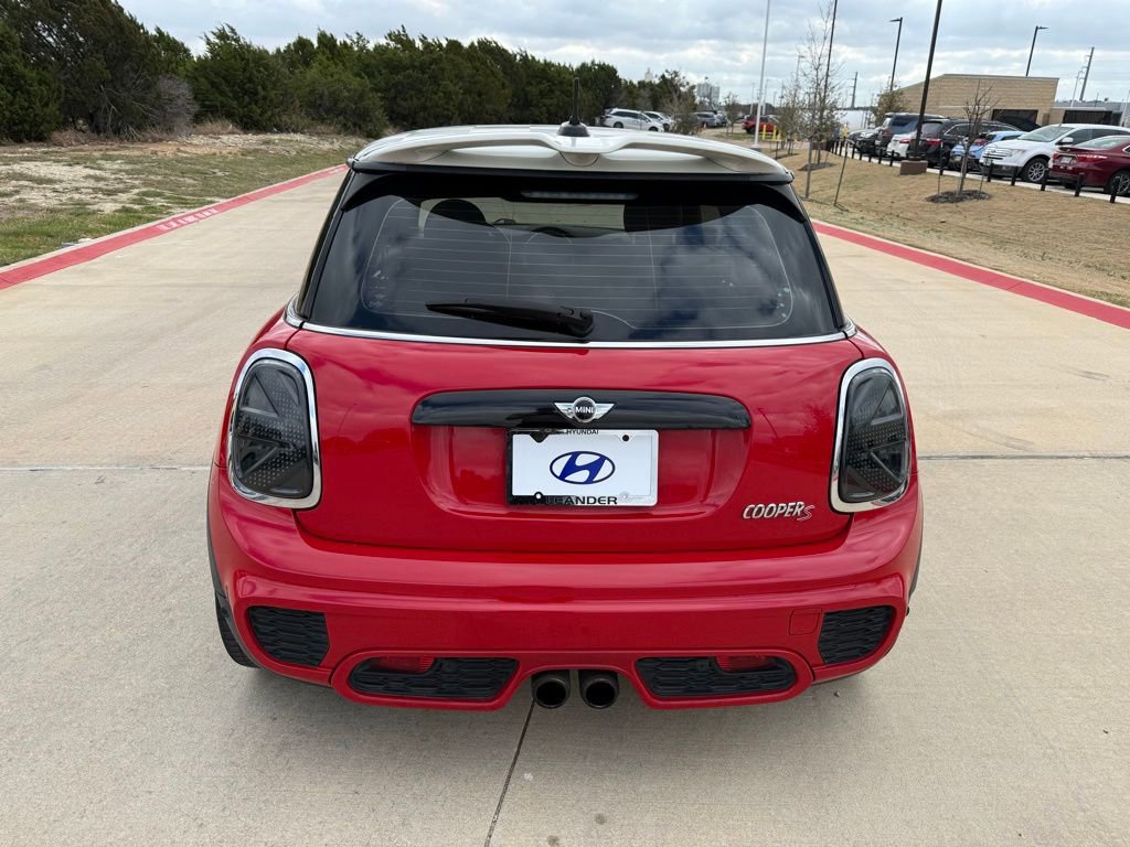Used 2016 MINI Cooper S image 6
