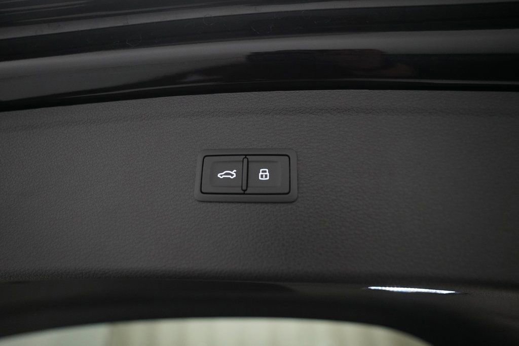 New 2025 Audi Q5 2.0T Premium Plus image 15