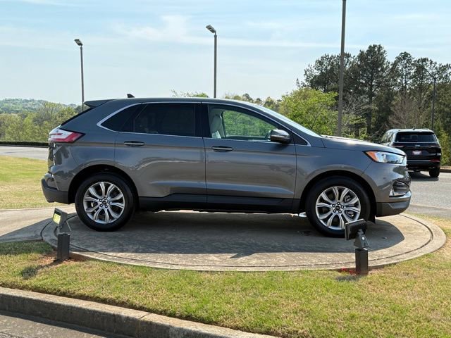 Used 2024 Ford Edge Titanium image 8