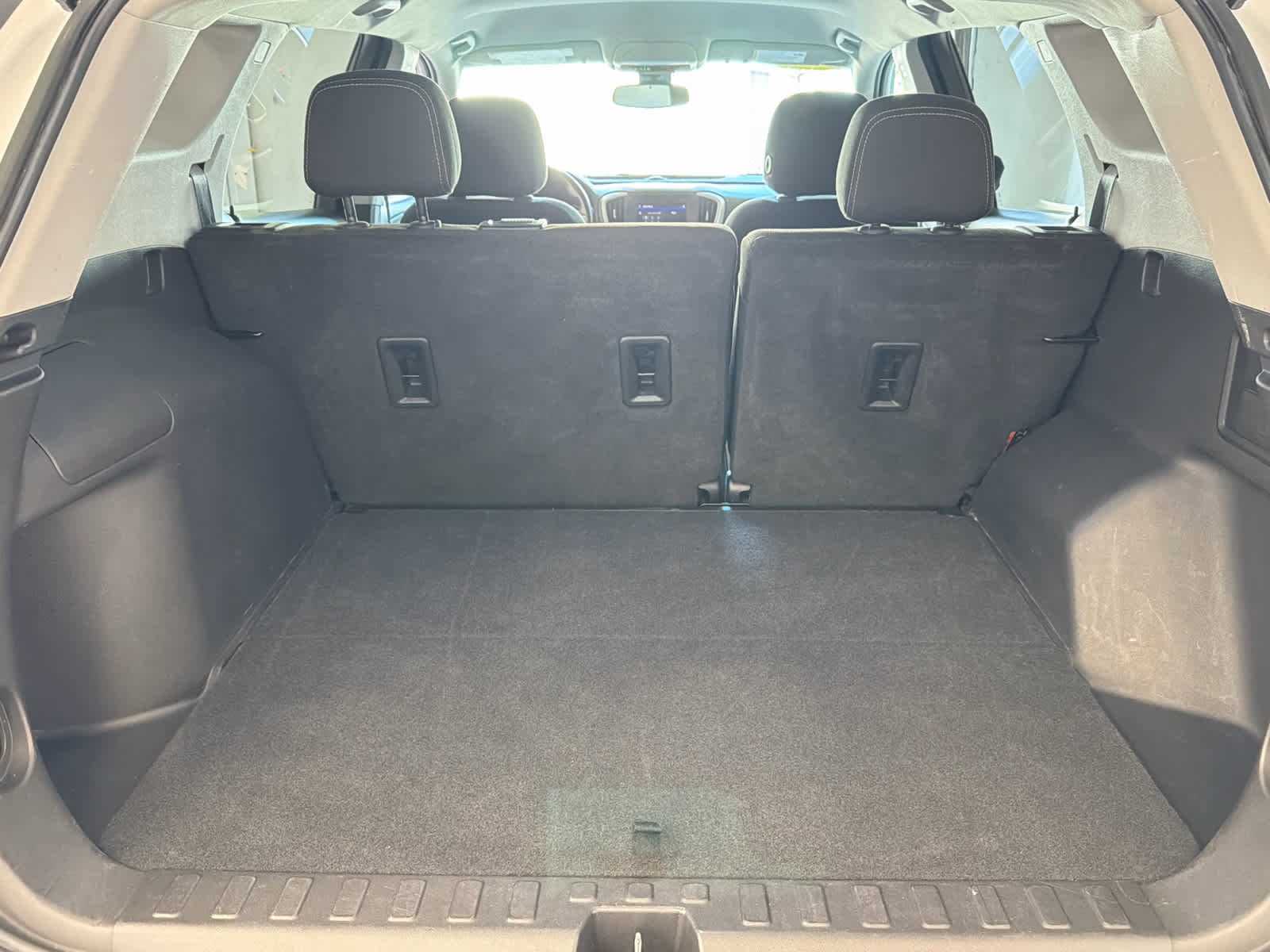 Used 2024 GMC Terrain SLE FWD image 7