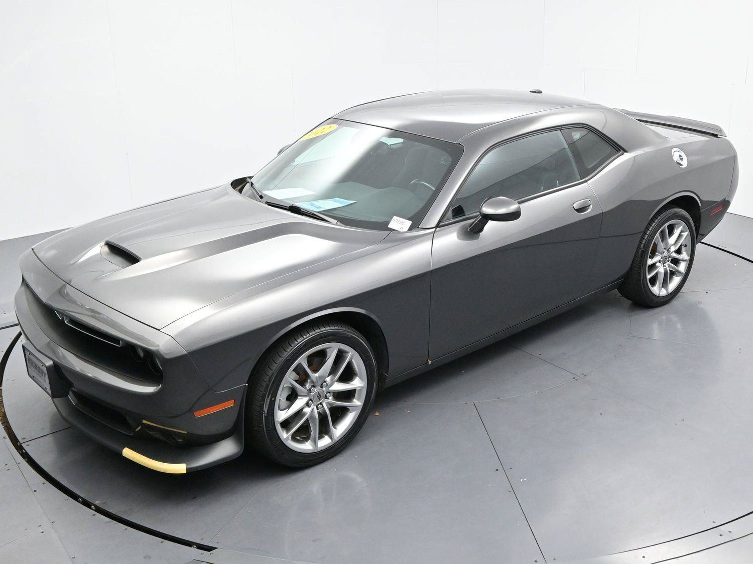 Used 2022 Dodge Challenger GT AWD/4WD image 37