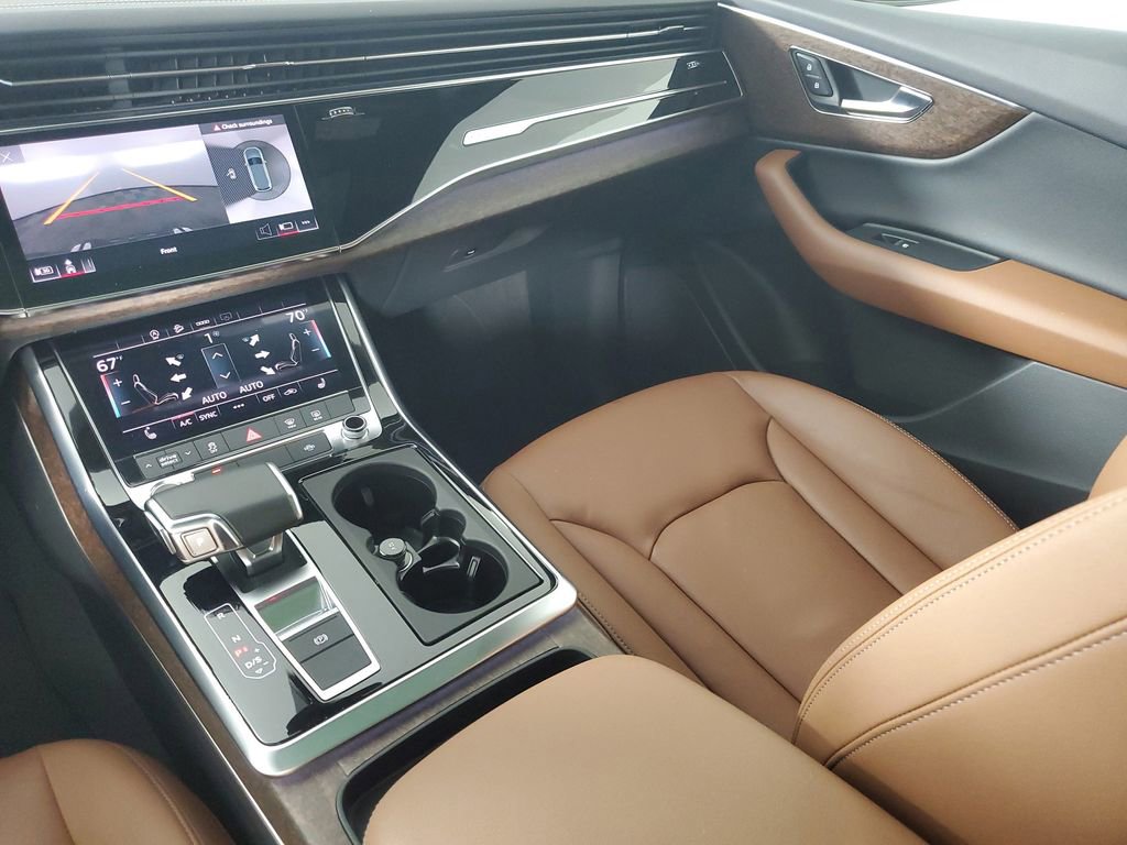 Used 2025 Audi Q7 3.0T Premium w/ Convenience Package image 16