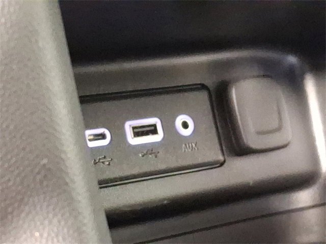 Used 2022 Chevrolet Equinox LT image 24