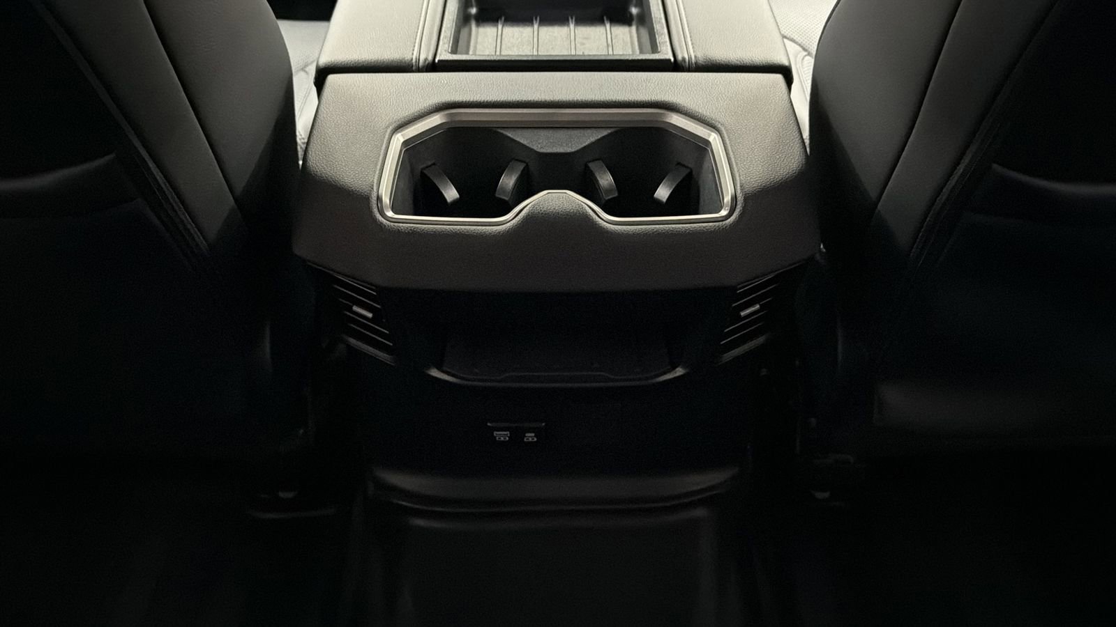 Used 2025 Toyota Tundra Limited w/ TRD Off-Road Package image 33