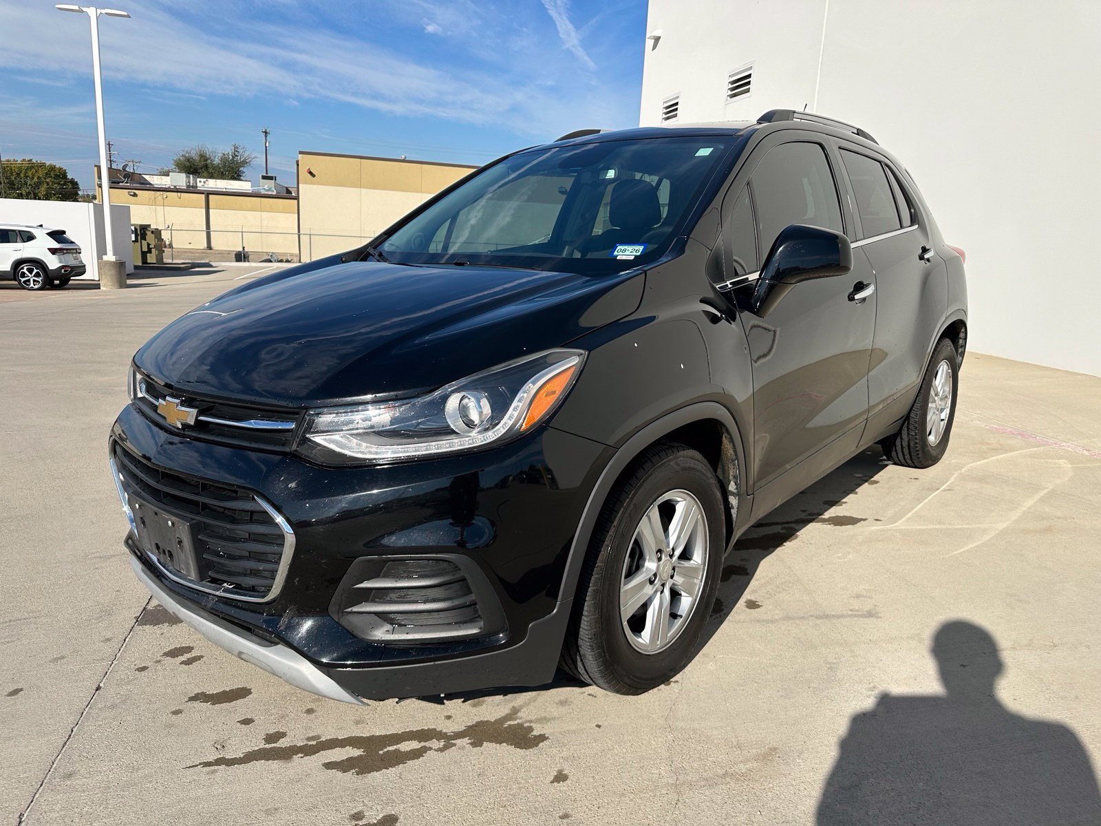 Used 2019 Chevrolet Trax LT w/ LT Convenience Package FWD image 3
