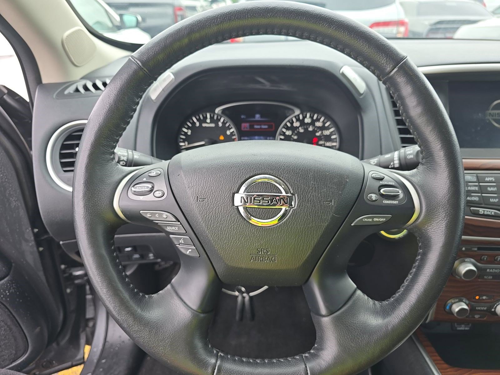 Used 2020 Nissan Pathfinder Platinum FWD image 13