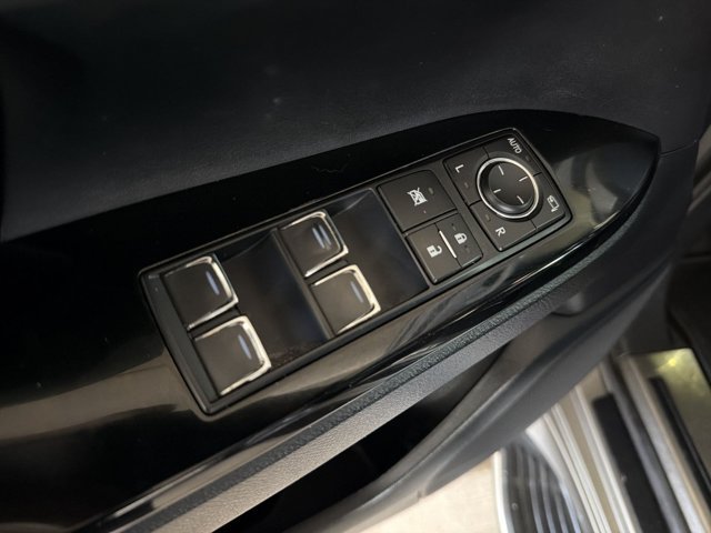 Used 2020 Lexus LX 570 4WD w/ Luxury Package image 9