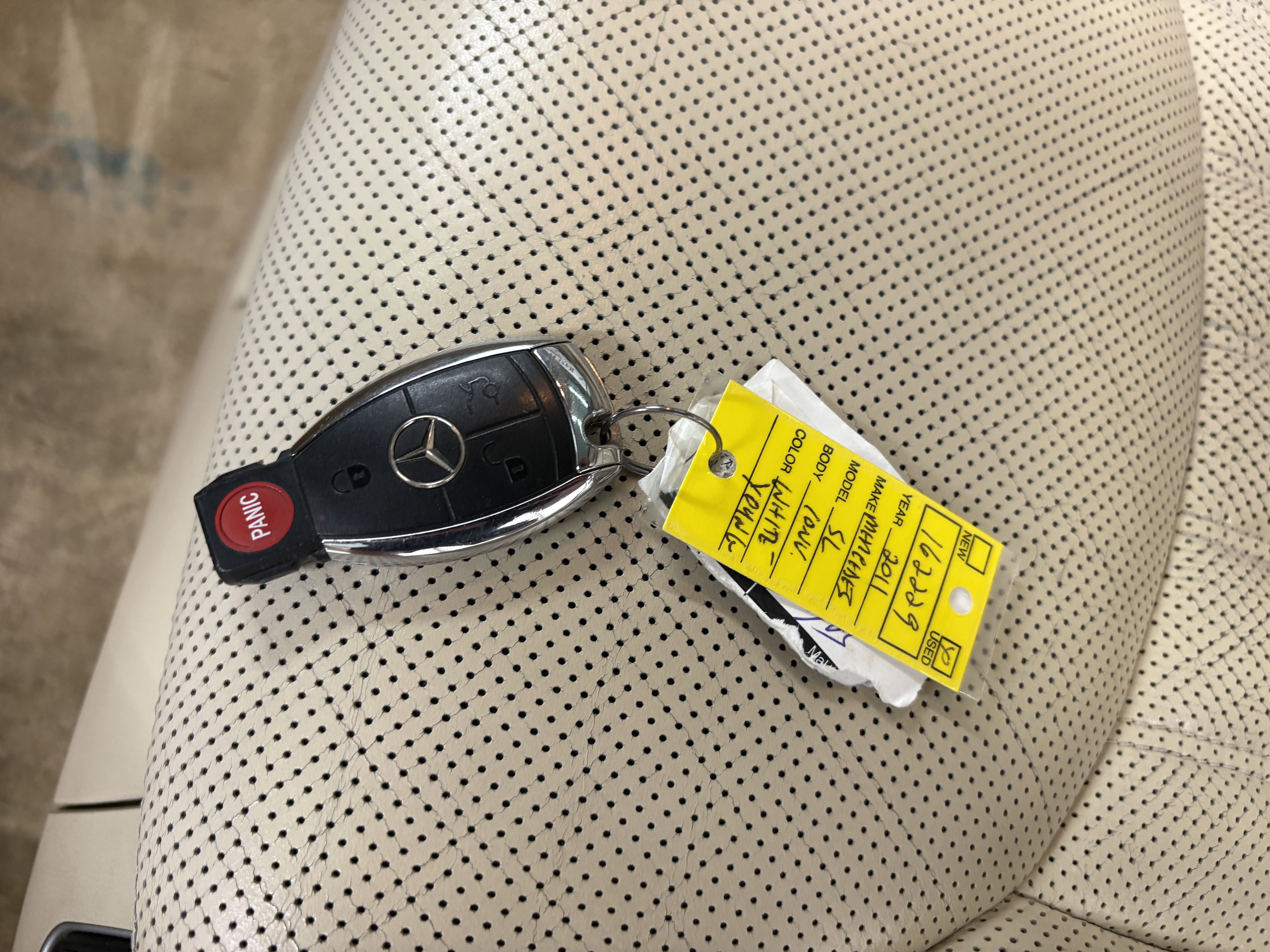 Used 2011 Mercedes-Benz SL 550 image 39