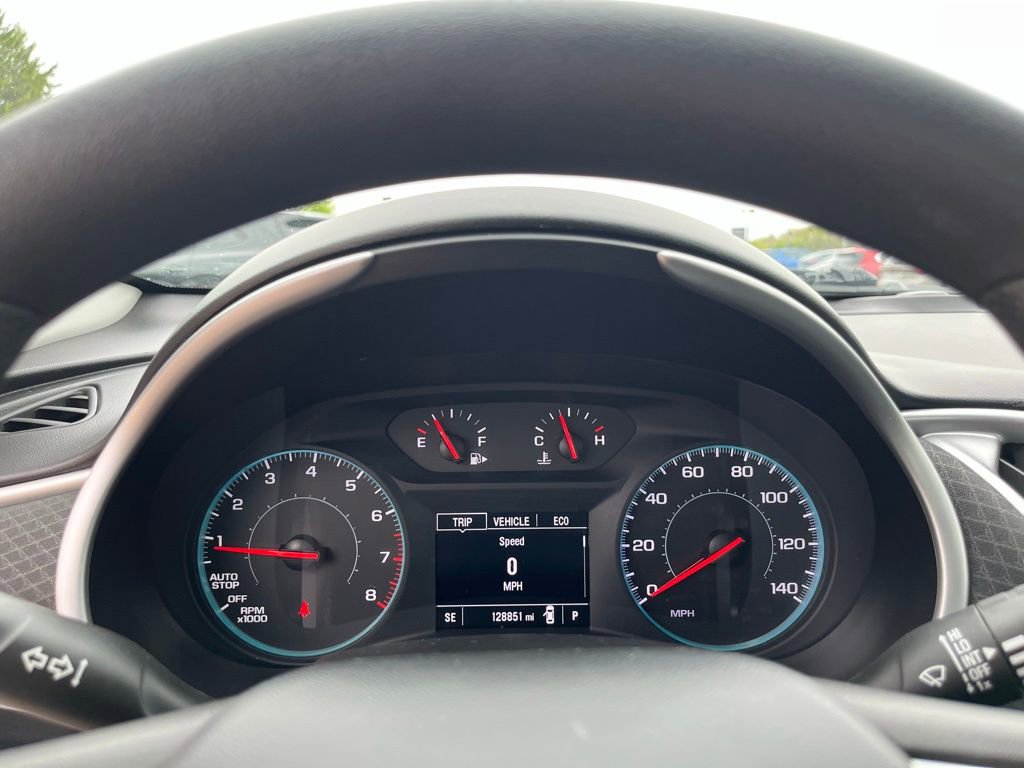 Used 2022 Chevrolet Malibu LT FWD image 20