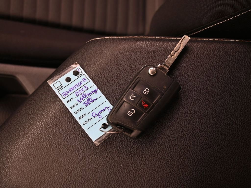 Used 2023 Volkswagen Jetta S image 19