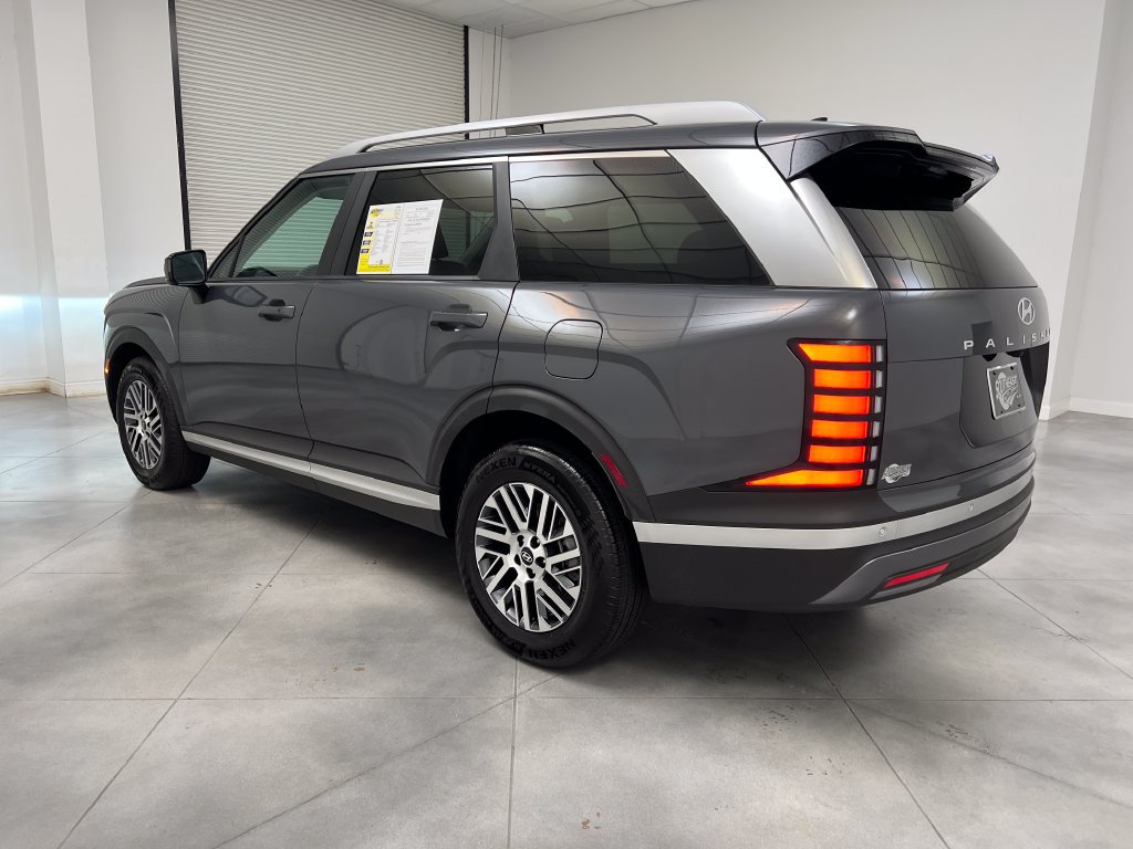 Used 2026 Hyundai Palisade SEL FWD image 6
