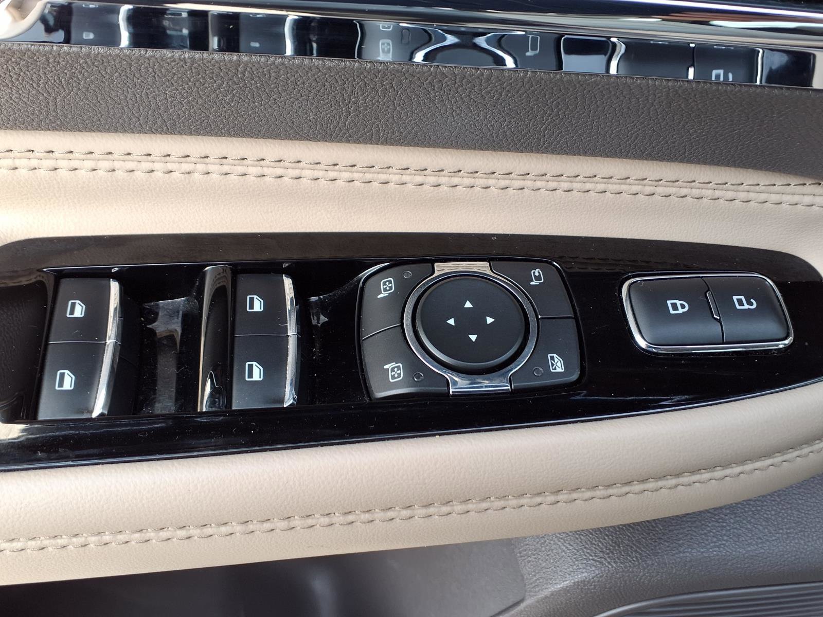 Certified 2022 Lincoln Corsair FWD image 18