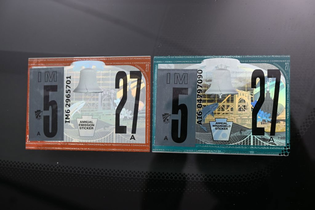 Used 2019 Dodge Charger SXT AWD/4WD image 9