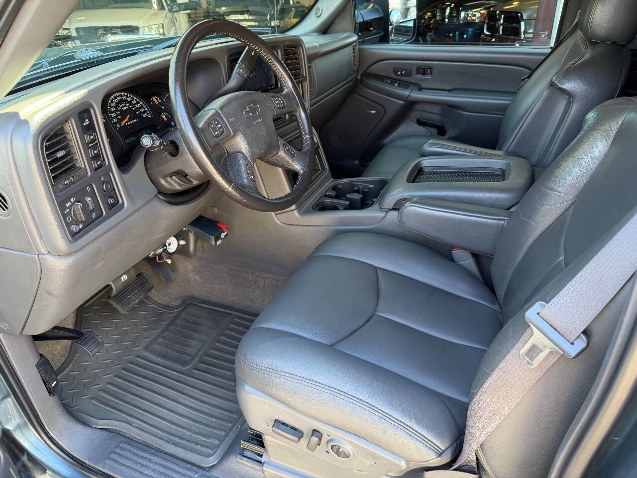 Used 2007 Chevrolet Silverado 2500 LT w/ Heavy-Duty Power Package image 67