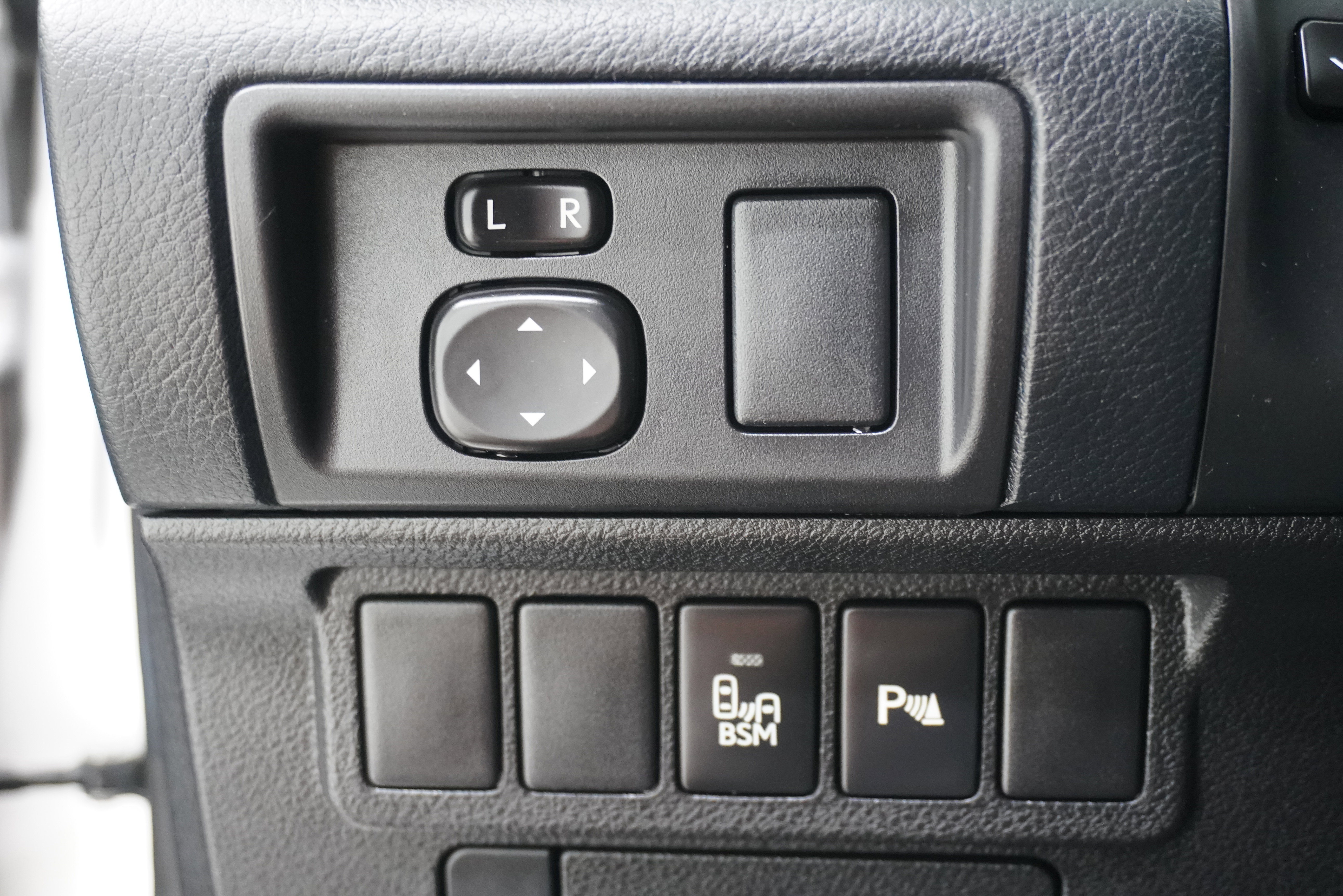 Used 2013 Lexus ES 350 w/ Luxury Pkg FWD image 30