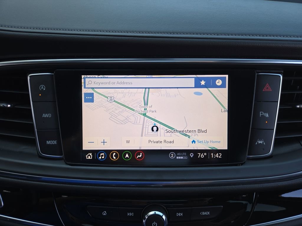 Used 2024 Buick Enclave Avenir w/ Avenir Technology Package image 22