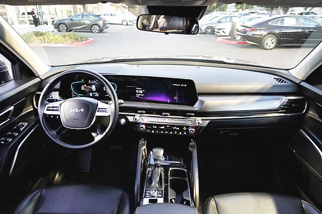 Used 2024 Kia Telluride S w/ S Sunroof Package AWD/4WD image 29
