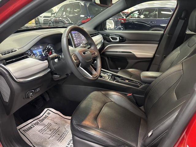 Used 2023 Jeep Compass Limited AWD/4WD image 9