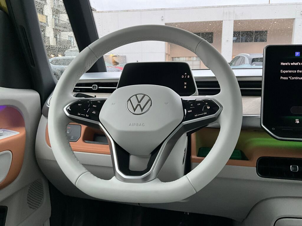New 2025 Volkswagen ID. Buzz Pro S Plus image 21