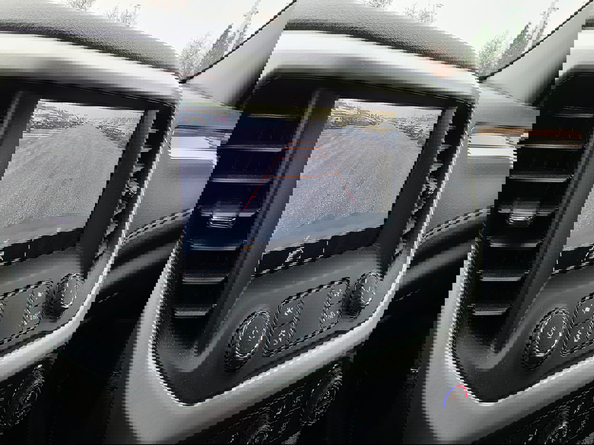 Used 2023 GMC Acadia SLE w/ Driver Convenience Package image 18