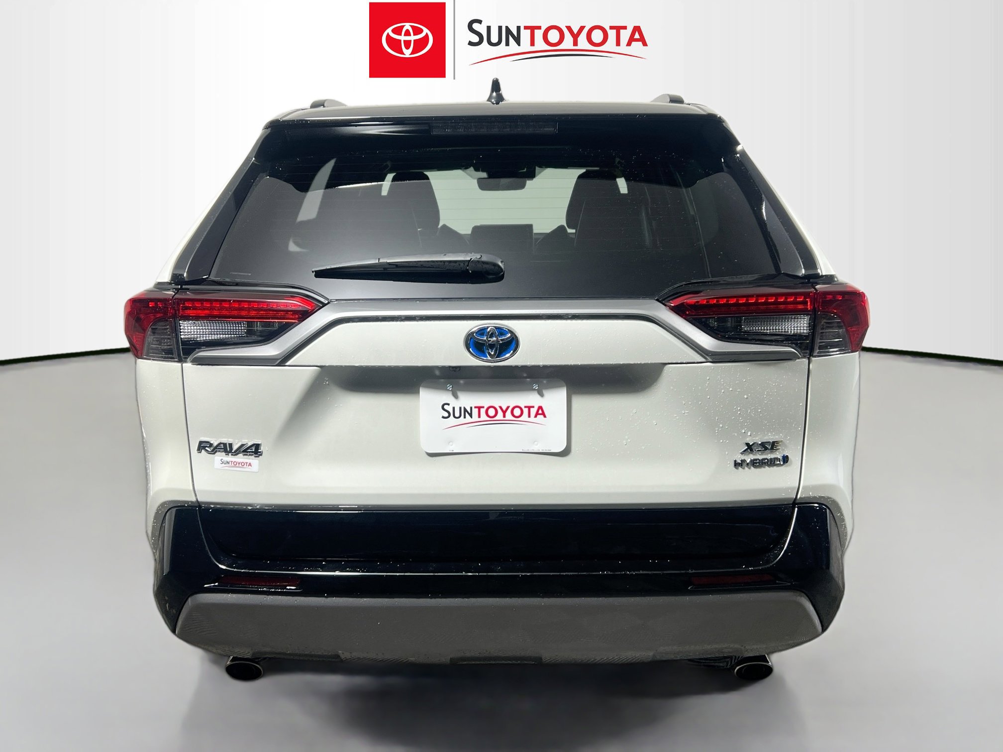 Used 2022 Toyota RAV4 XSE w/ XSE Grade Weather Package image 5