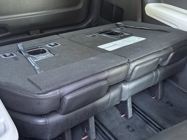 Used 2023 Kia Carnival LX FWD image 20