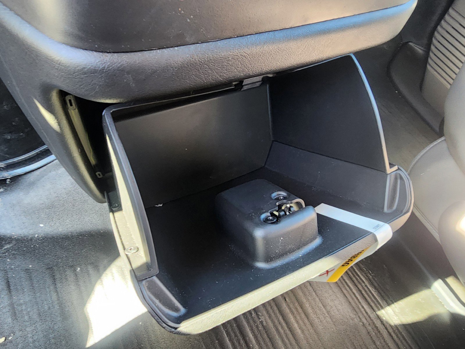 New 2024 Chevrolet Express 3500 w/ Power Convenience Package image 29