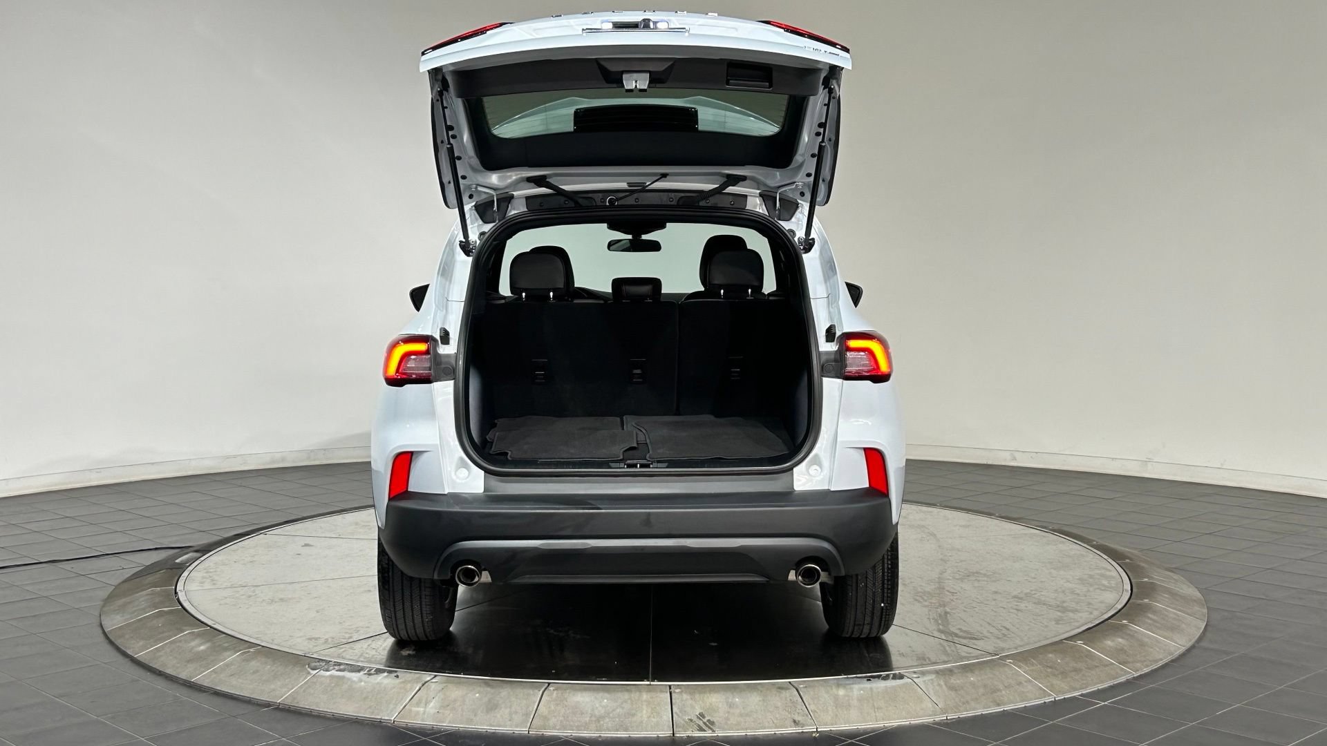 Used 2026 Ford Escape ST-Line AWD/4WD image 25