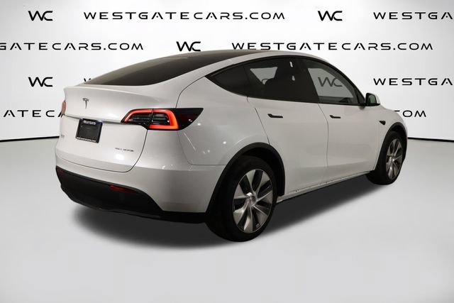 Used 2023 Tesla Model Y Long Range AWD/4WD image 41