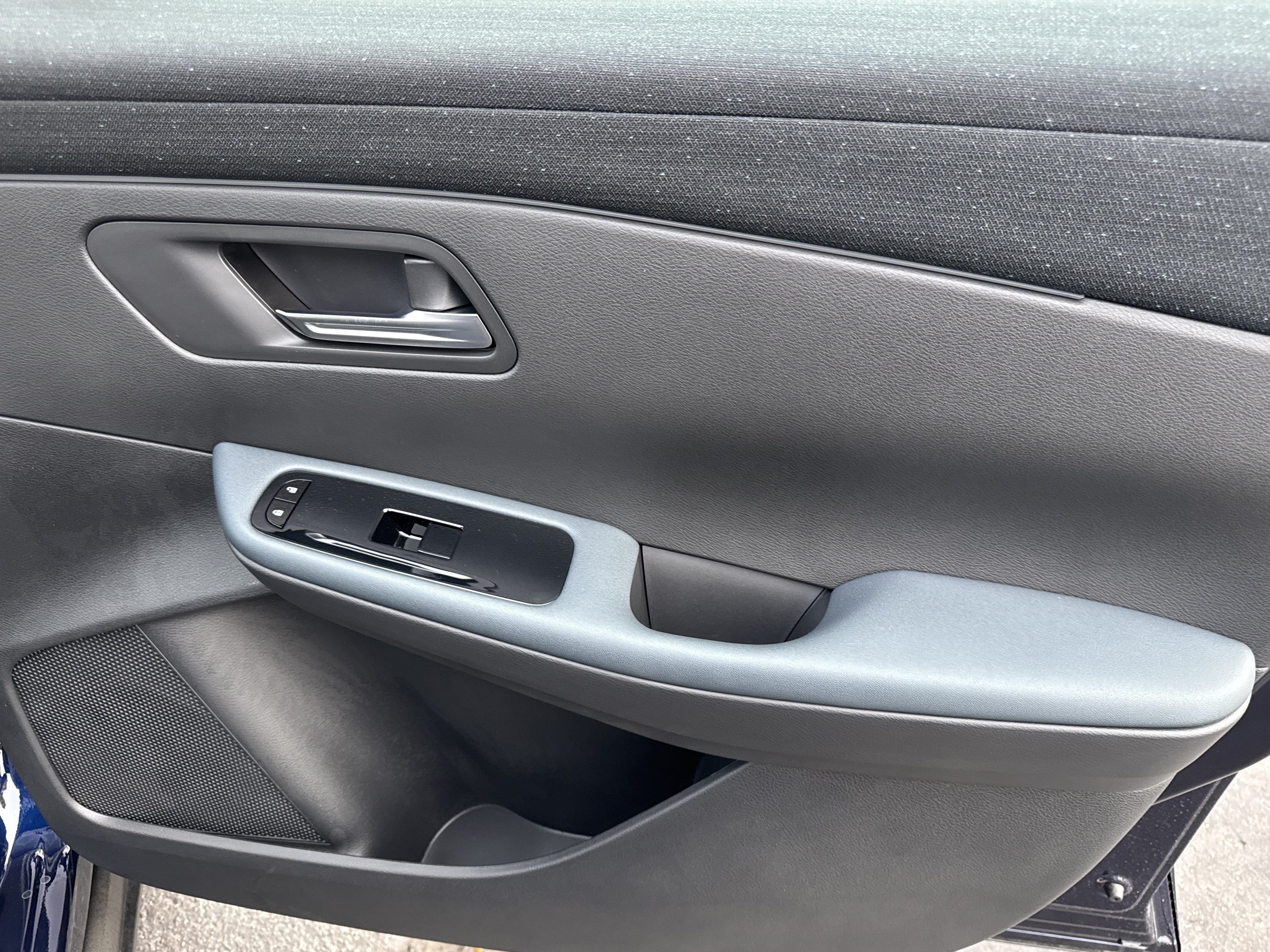 New 2026 Nissan Leaf w/ Floor Mat Package (S+) FWD image 15